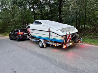 Kajutový motorový člun RIO 550 Cruiser + přepravník - 4