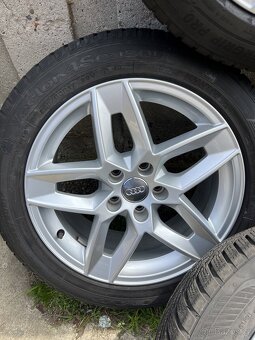 original Audi A4 r17 8W0601025D - 4