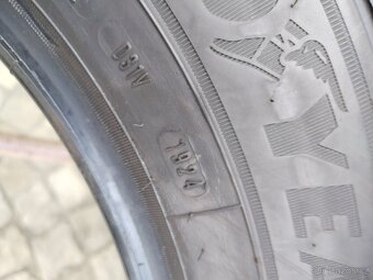 215/65/16C letni pneu GOODYEAR 215/65 R16C 109/107 - 4