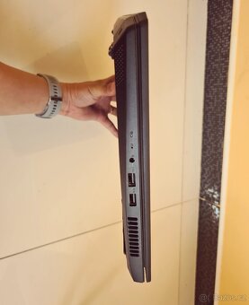 Herní notebook Lenovo Gaming za dobrou cenu - 4