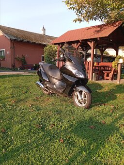 Aprilia - 4
