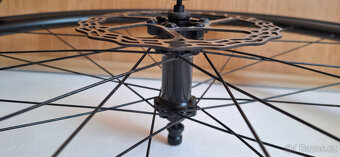 DT-SWISS 350 ZAPLETENÁ SILNIČNÍ ENDURANCE / GRAVEL 28" KOLA - 4
