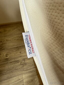 Postel 160x200 cm + matrace + rošt – kompletní set - 4