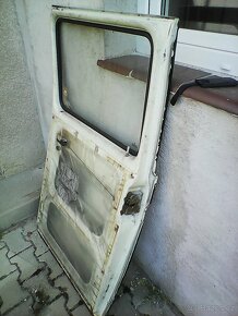 VW T3 Doka - pravé zadní dveře - 4