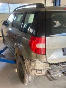 ŠKODA YETI - LF6X L2L2 LA7W prodám dily z hav. vozu - 4
