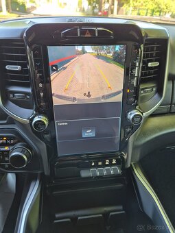 DODGE RAM 1500 5,7 HEMI 2024  4x4 odpočet DPH 8 000 km - 4