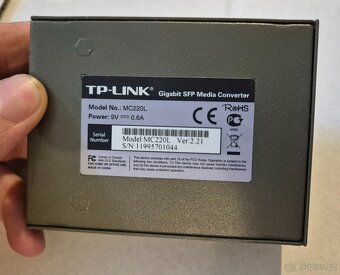 TP-Link MC220L - 4