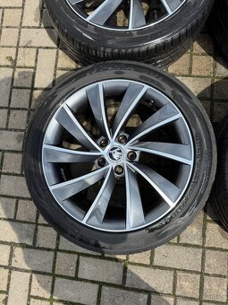 ORIGINÁL Alu Škoda PEGASUS R18, 5x112 - TOP STAV, LETNÍ - 4
