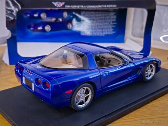 Chevrolet Corvette C5 1:18 AutoArt - 4