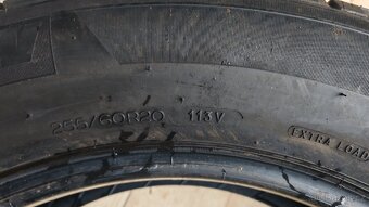 255/60 R20 113V - 4