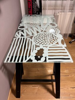 Kancelářský stůl - 4