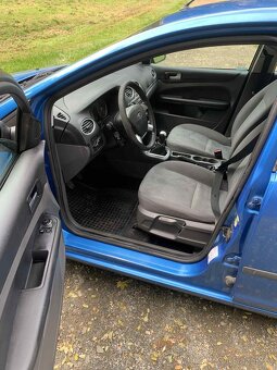 Ford Fokus 1.6 74 kW - 4