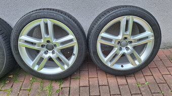 ALU sada Audi A6 C7 255/40 R19 - 8,5J X 19H2 ET45 s pneu - 4