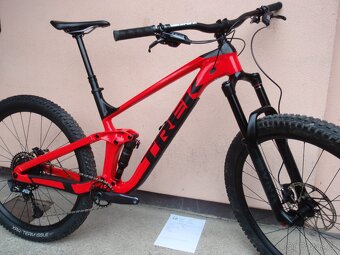 Téměř nový Trek Slash 7 Gen 5 - 4