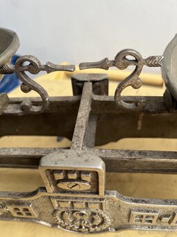 Staré kuchyňské váhy - 4