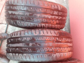 Kola Toyota RAV 4 - 4