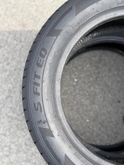 Letní pneu 215/55 ZR17 - 4