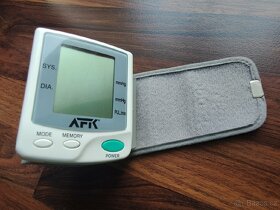 Tlakoměr na ND - 4