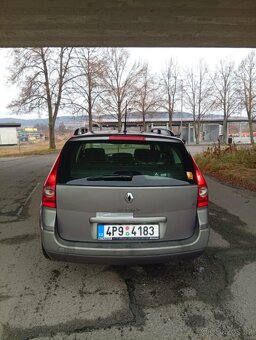 Renault - 4