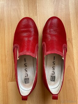 Dámské červené kožené mokasíny-loafers Nessi - 4