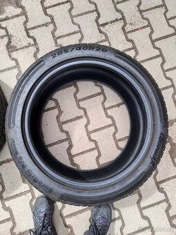 4x Zimní PNEU > GRIPMAX R20 (285/40 & 255/45) - 4