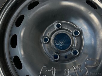 Plechové disky R16 s pneu Dunlop - 4