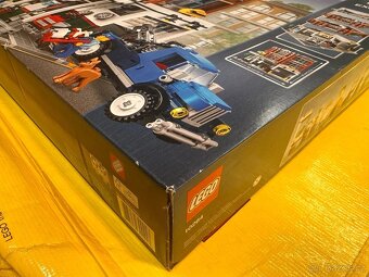 Nové LEGO Creator Expert 10264 Rohová garáž - 4