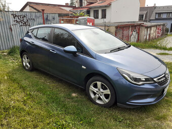 OPEL Astra 1,6 CDTI 81kw spotřeba 4,8 l / 100 km - 4