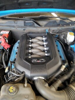 Ford Mustang GT - 4