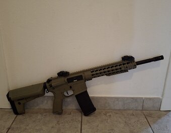 Airsoftová zbraň + vybavení - 4