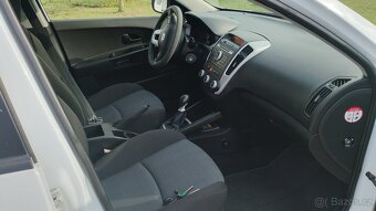 Kia Ceed - 4