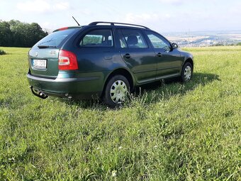 ŠKODA OCTAVIA 2.0i 4x4 - 4