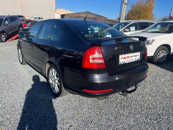 ŠKODA OCTAVIA 2,0 TDi RS - 4