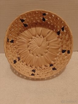 Misky ze šustí a proutí - 4