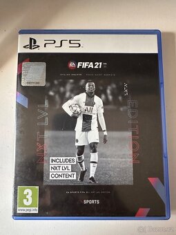 PlayStation 5 s mechanikou 2021 - 4