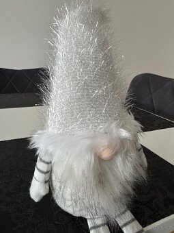 Skřítek a Santa Claus - 4