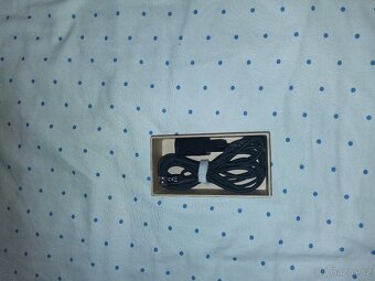 Prodám zánovní tablet - 4