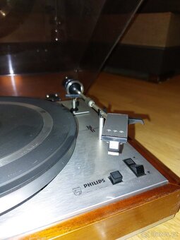 Gramofon poloautomatický Philips - 4