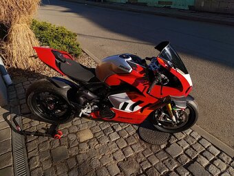 Ducati Panigale V4R SPECIALE n°3 - 4