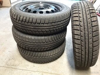 Zimní 155/65 R14 na disku 4½J X14 - 4