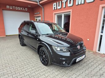 Fiat Freemont 2.0 Multijet Black Code 125kW - 4