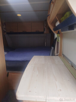 Prodám karavan Tec 450 – 4 osoby připravený na cestu - 4