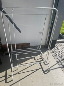 Věšák/stojan na oblečení - 4