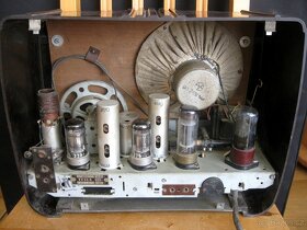 rádio TESLA Accord 401U - 4