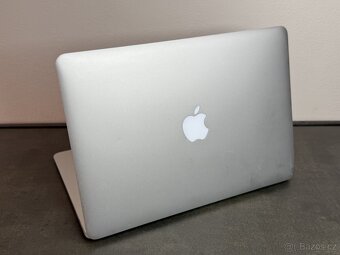 MacBook Air 13'' 2015 / i5 / 8GB / 256GB SSD - DPH - 4