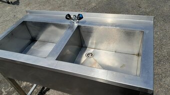 Nerezový stůl s 2x dřezem 120x60x90 cm ( dvojdřez ) - 4