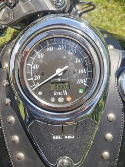 Suzuki Volusia VL 800 - 4