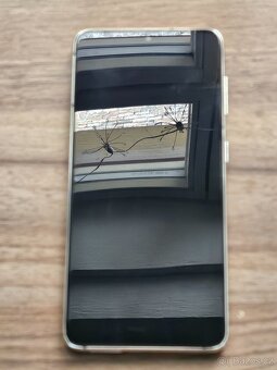Samsung S21 poškozený displej - 4