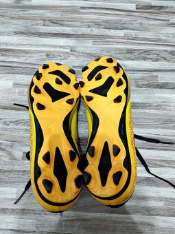 Prodám zachovalé kopačky Adidas - 4