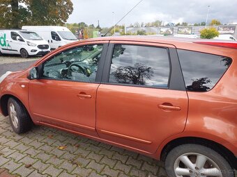 Nissan Note 1.6 rok 2007 - 4